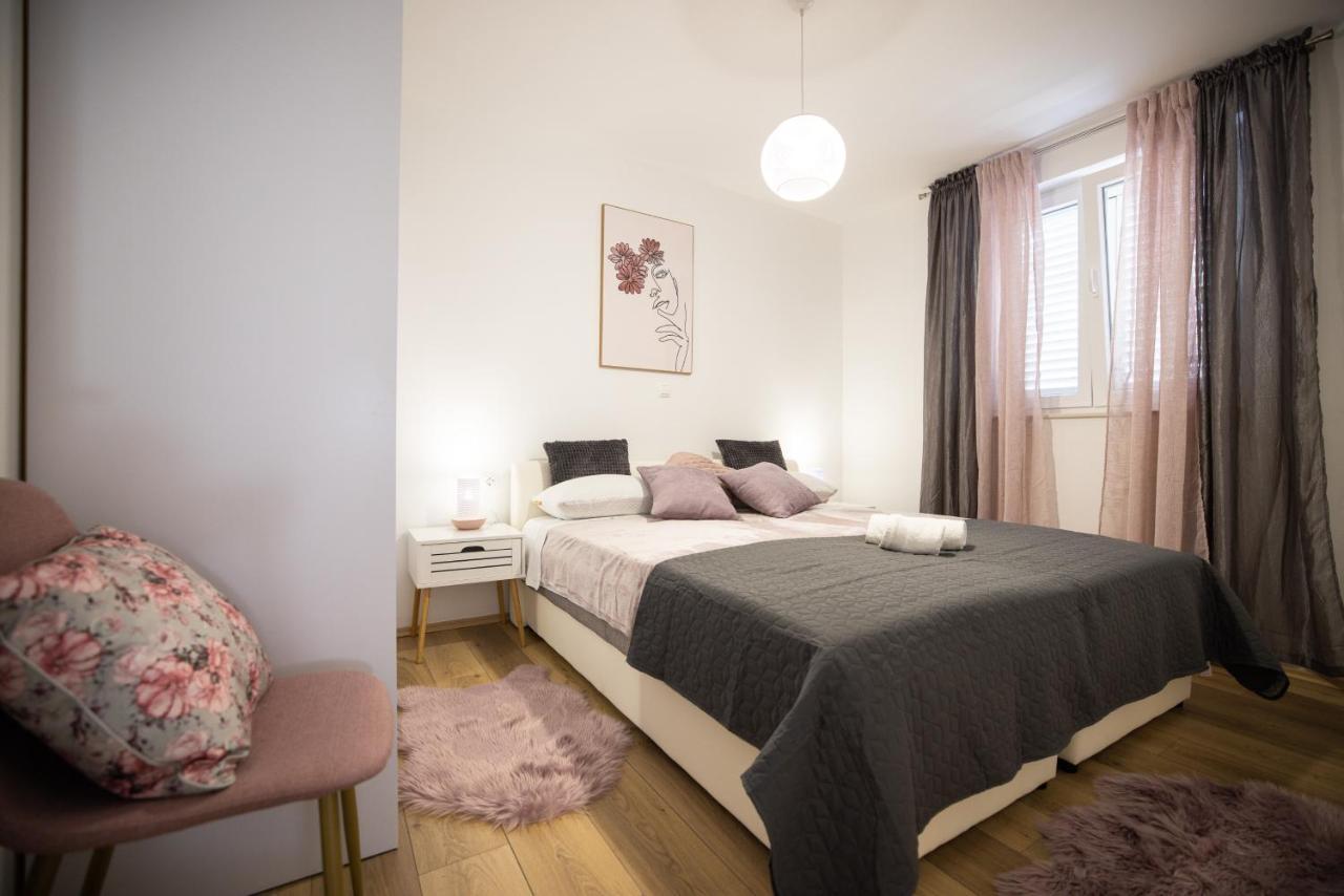 Apartmani Lelu Pridraga Extérieur photo