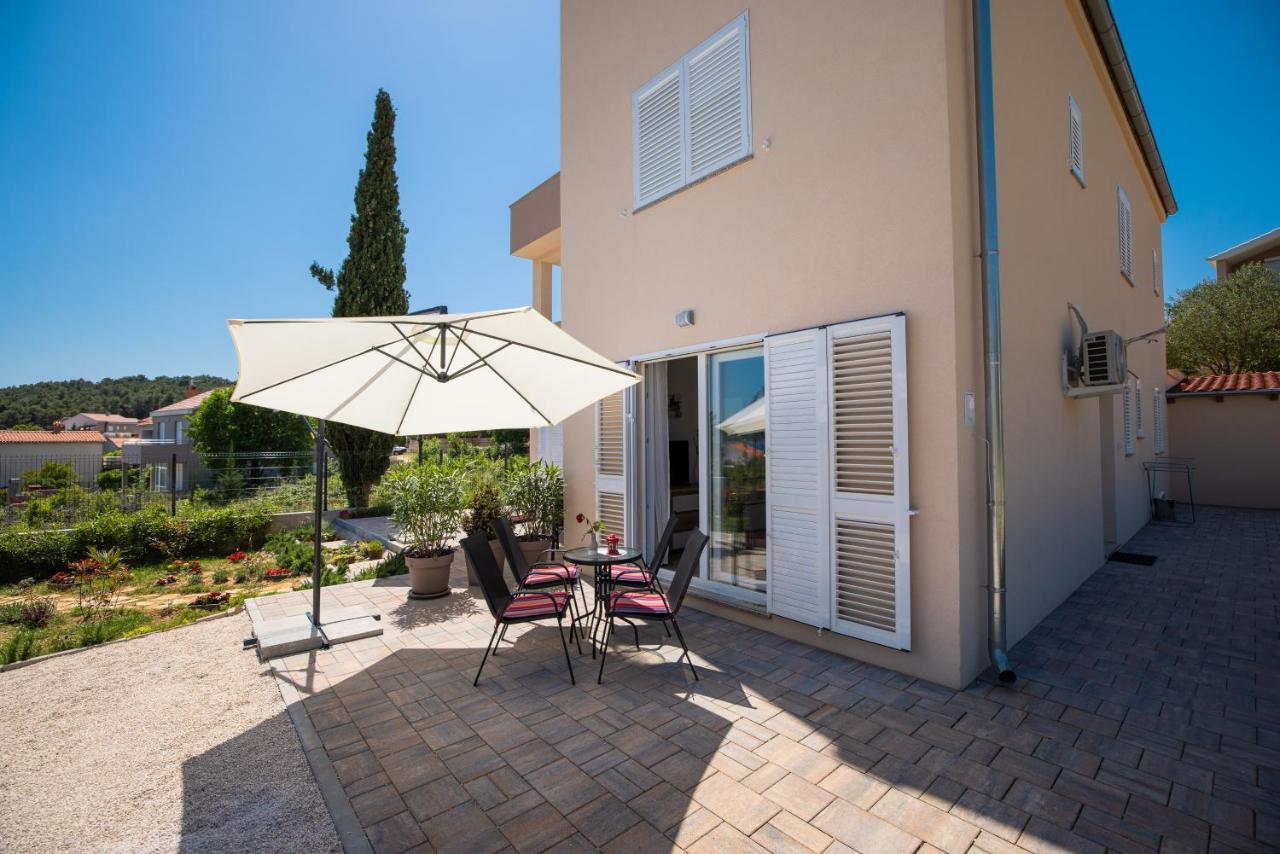 Apartmani Lelu Pridraga Extérieur photo